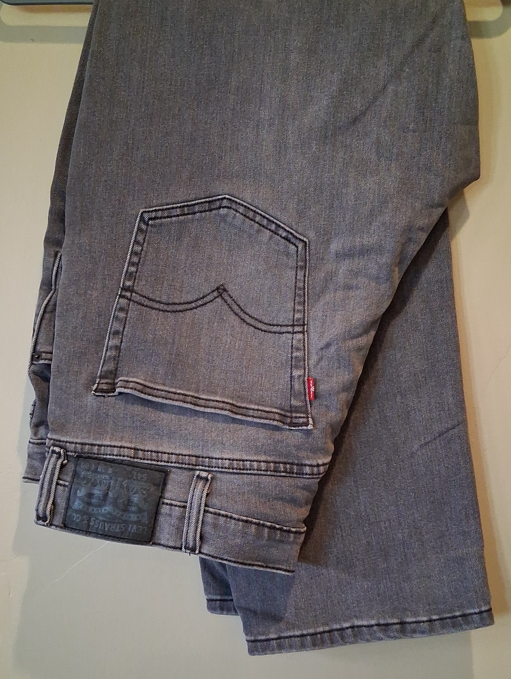Levi's Men's Straight 541 38/30 Jeans in Light Grey Wash